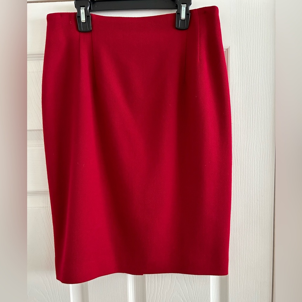 Jones New York 100% Wool pencil skirt, like new condition